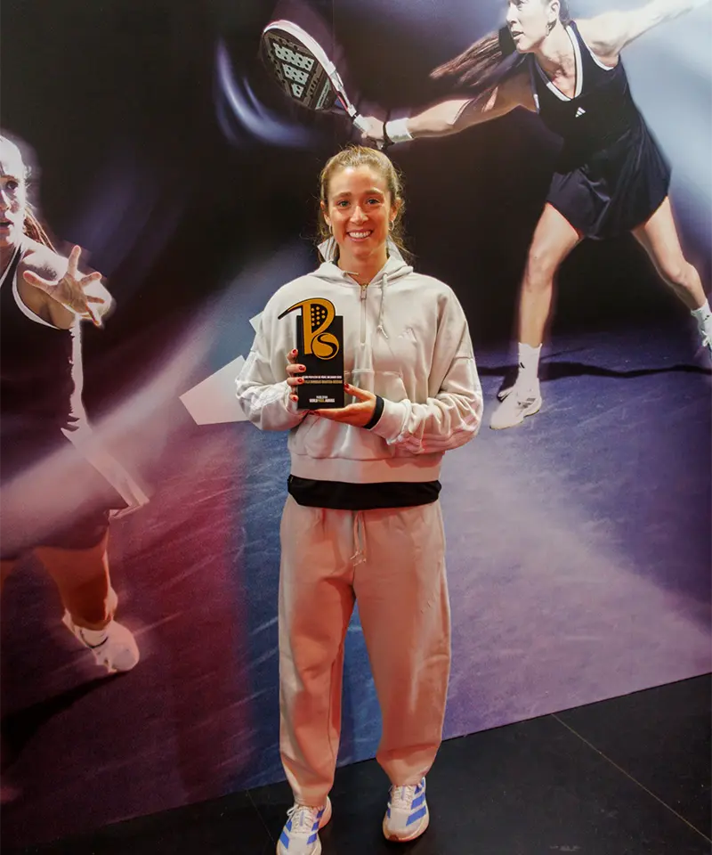 Marta Ortega Gallego recibe el premio Pádel solidario PadelSpain World Padel Awards 2025 por Regala Sonrisas